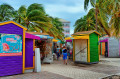 Touristen auf den Straßen von Nassau, Bahamas