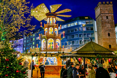 Der berühmte Weihnachtsmarkt in München, Deutschland