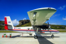 Winair-Flugzeug am Flughafen Saint Barthelemy