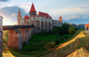 Corvin Castle bei Sonnenaufgang, Hunedoara, Rumänien
