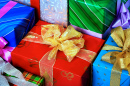 Bunte Geschenkboxen