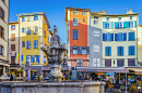 Brunnen in Le Puy-en-Velay, Auvergne, Frankreich