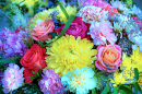 Strauß aus Rosen, Nelken und Chrysanthemen