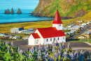 Blick auf die Kirche Reyniskirkja in Vik, Island