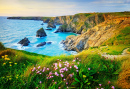 Sonnenuntergang an den Bedruthan Steps, Nord-Cornwall, Großbritannien