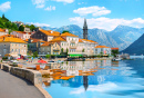 Historisches Perast in der Bucht von Kotor, Montenegro