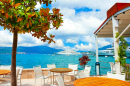 Strandpromenade in Tivat, Montenegro