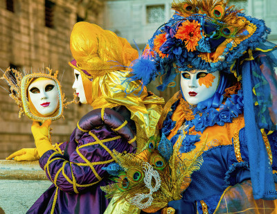 Masken beim venezianischen Karneval, Italien