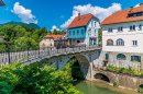 Kapuzinerbrücke in Skofja Loka, Slowenien