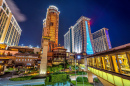 Casino bei Nacht erleuchtet, Macau, China