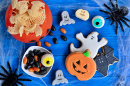Halloween-Süßigkeiten und Snacks